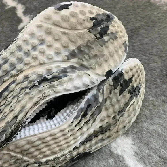 Adidas Athletics 24 Cross Trainer Sneakers - Picture 13 of 13